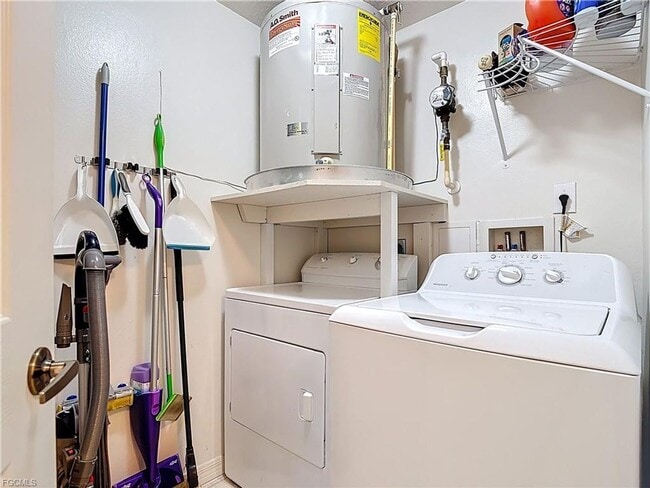 Building Photo - 3 bedroom 2 bathroom Condo in the Gardens at Beachwalk