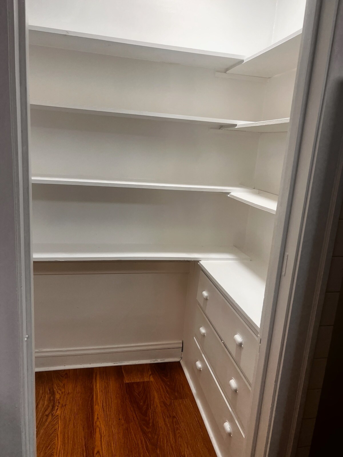 Building Photo - 6113 S Sacramento Ave