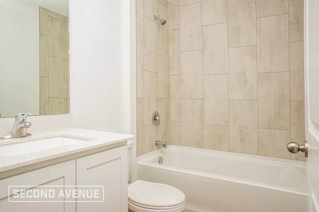 Building Photo - 4066 Chamrade Rd