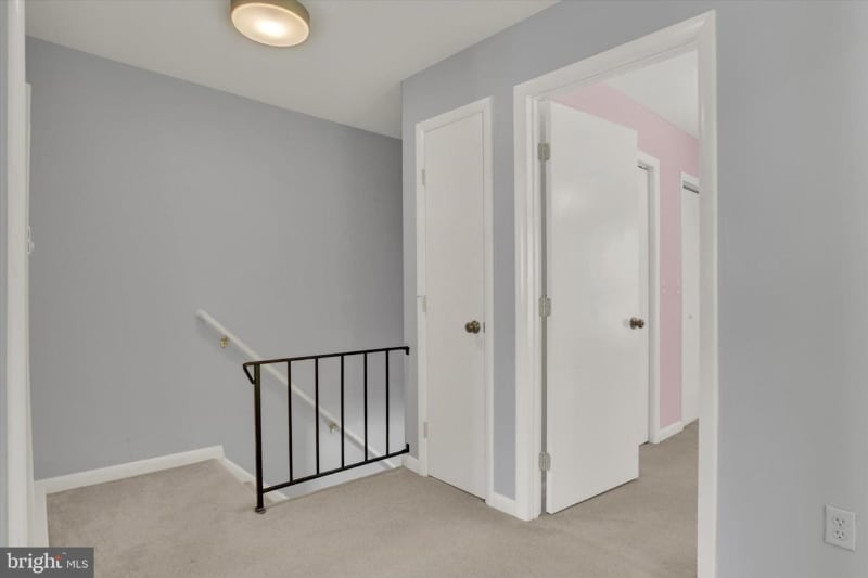 Building Photo - 118 S 22nd St