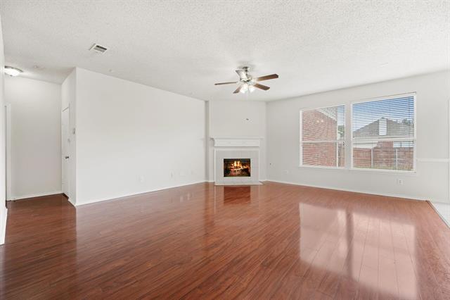 Building Photo - 433 Spring Air Dr