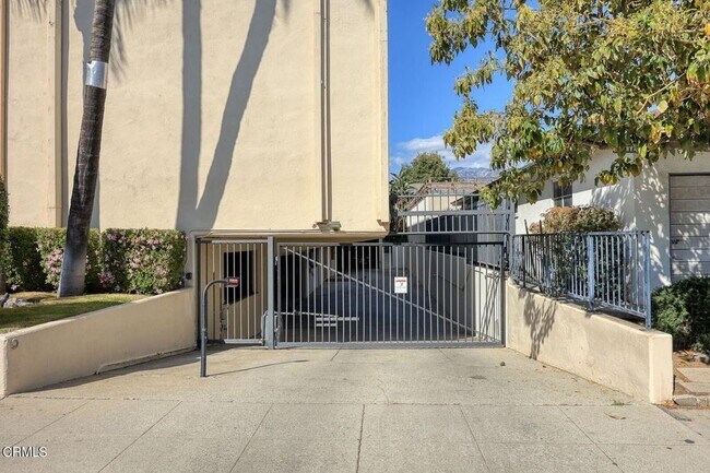 Building Photo - 1299 Cordova St