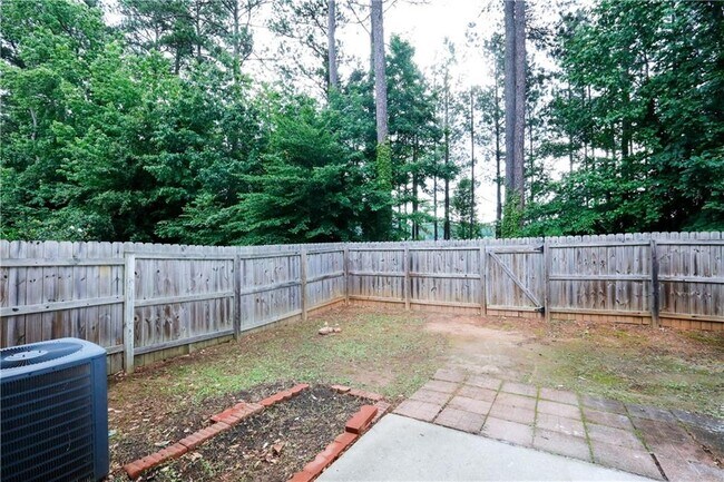 Building Photo - 3048 Kentmere Dr