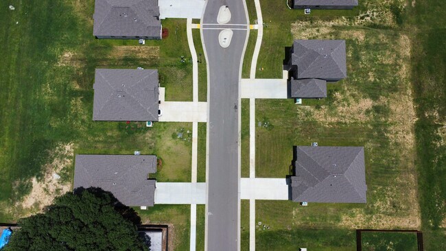 Building Photo - 5388 Greenridge Ln