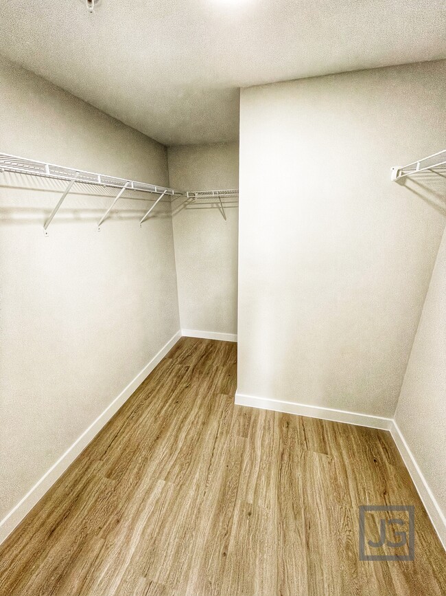 Walk-In Closet - 7012 Woodmont Ave