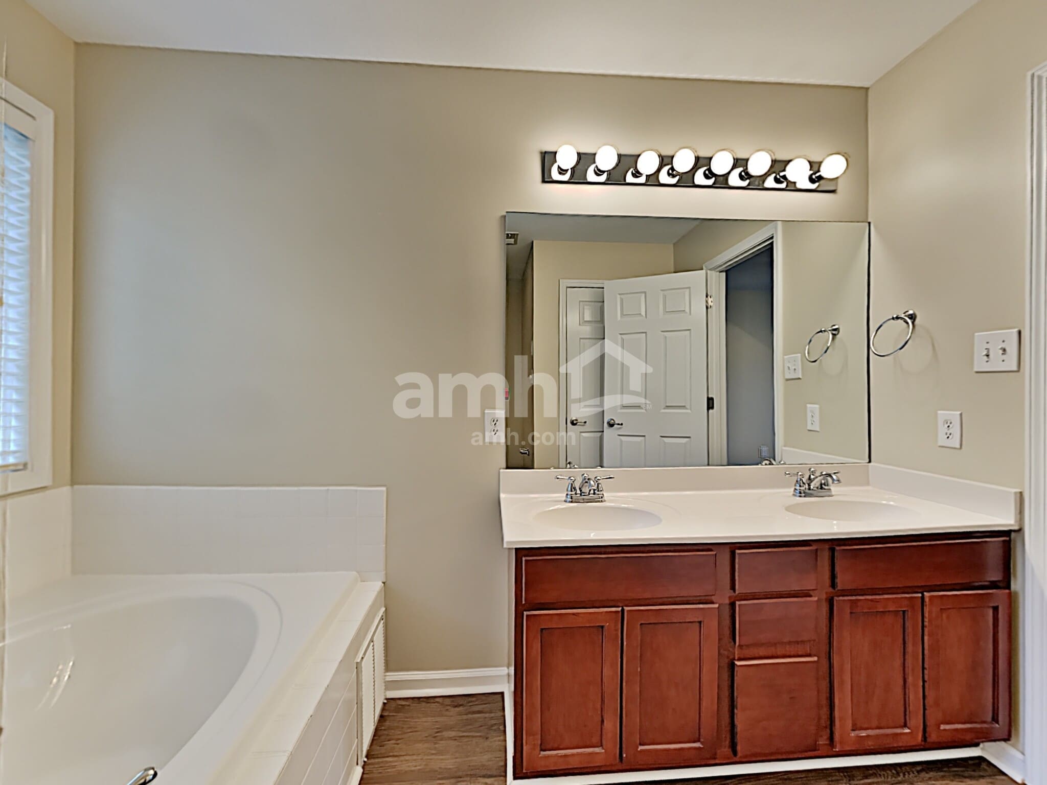 Building Photo - 3132 Champions Trail Ln