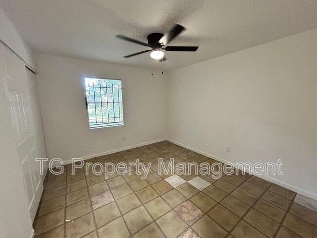 Building Photo - 4182 Lorenzo Ct