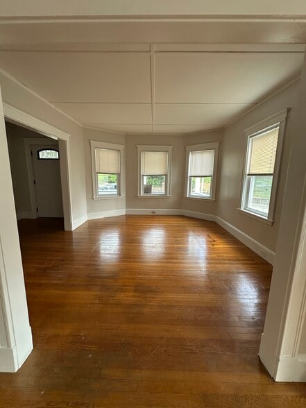Living Room - 21 Abigail Ave