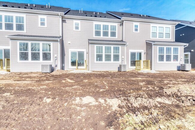 Building Photo - 5956 Hawkweed Dr