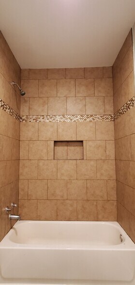 Building Photo - 16513 W Sandy Meadows Dr