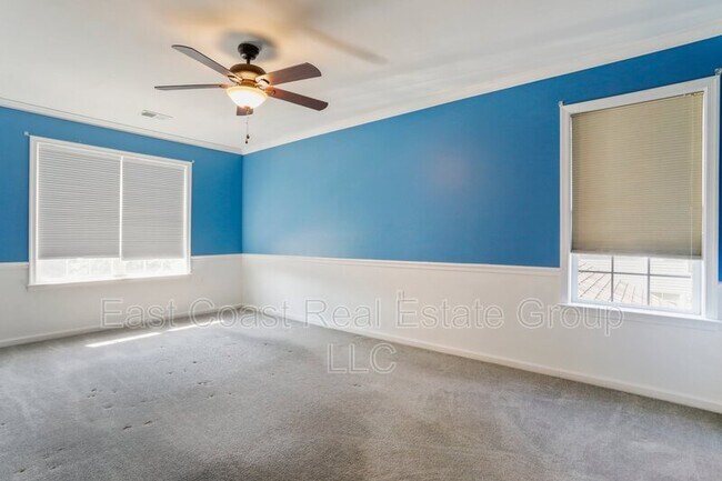 Building Photo - 77 Grassy Meadow Rd