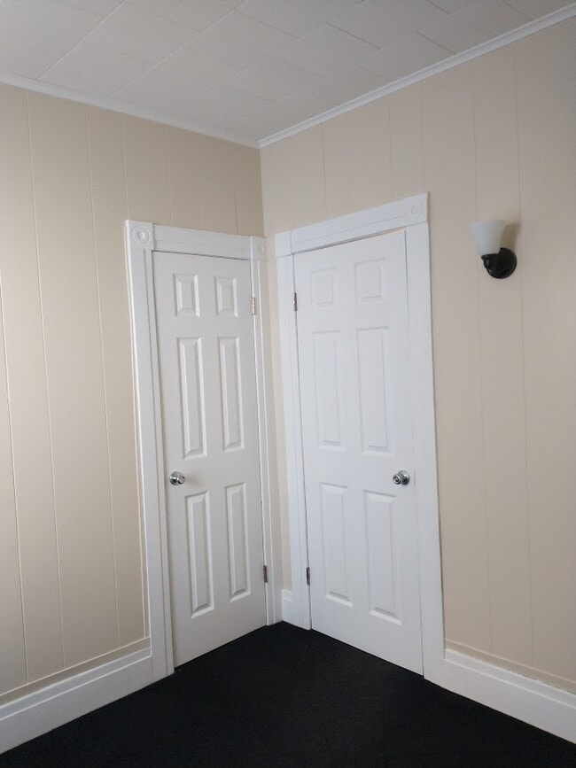 Building Photo - 9 James St