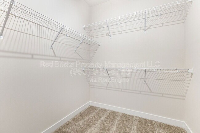 Building Photo - 306 New Gallant Dr