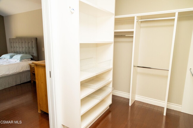 Building Photo - 385 Somerset Cir