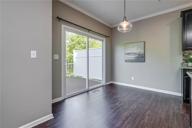 Building Photo - 512 Isabella Ct