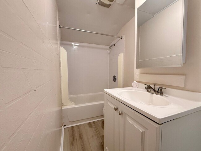 Building Photo - 243-245 South