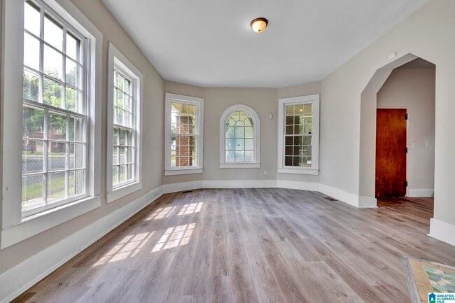 Building Photo - 2301 26th St Ensley