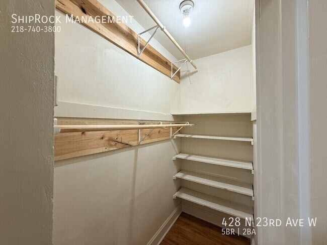 Building Photo - 428 N 23rd Ave W