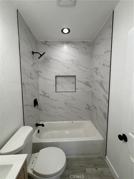 Building Photo - 5325 Latham St