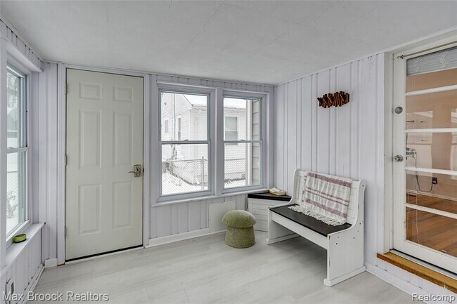 Building Photo - 1460 Cole St