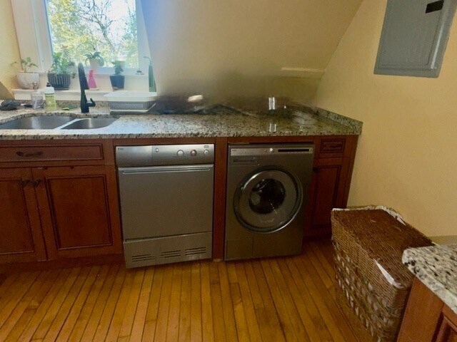 Building Photo - 81 Church St