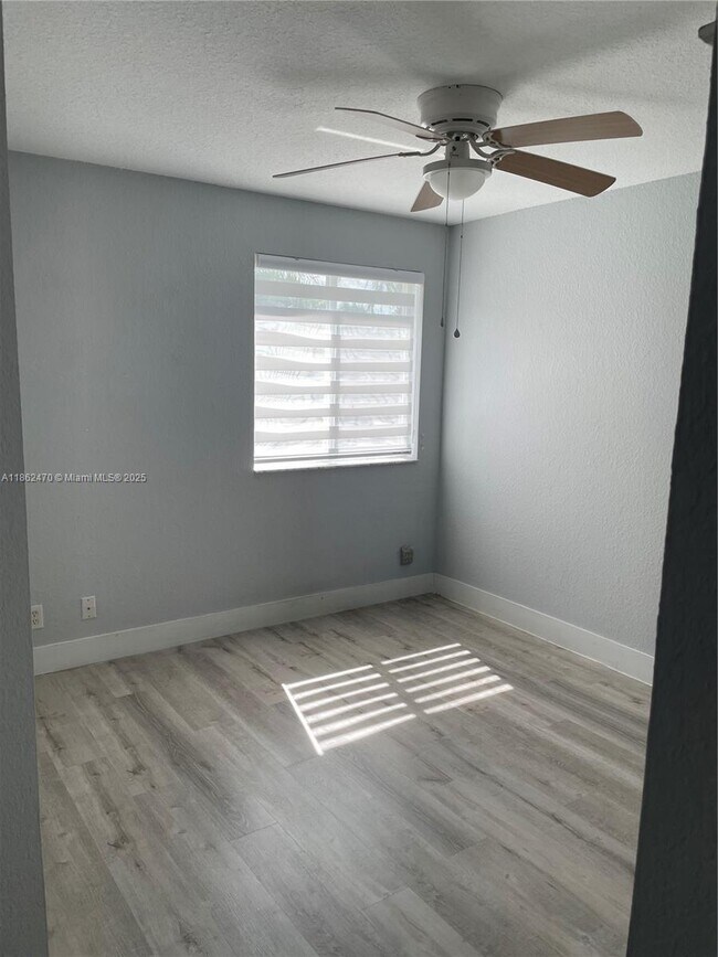 Building Photo - 2469 Cordoba Bend