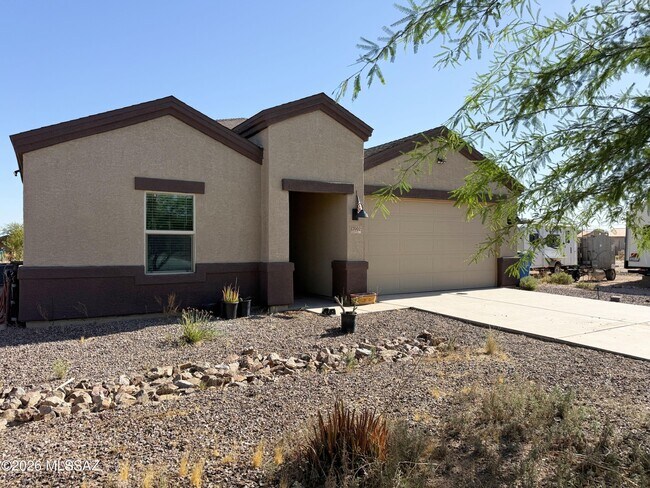 Building Photo - 17002 W Starr Rd