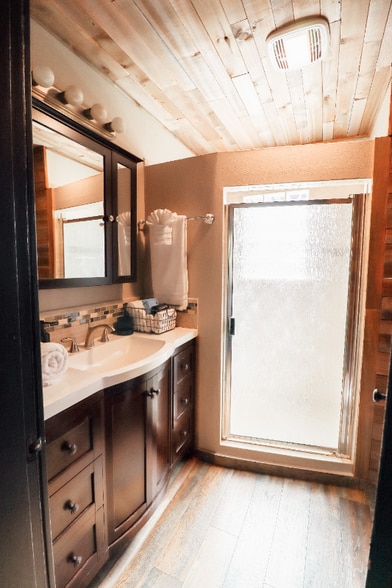 Building Photo - 463 S Fork Rd