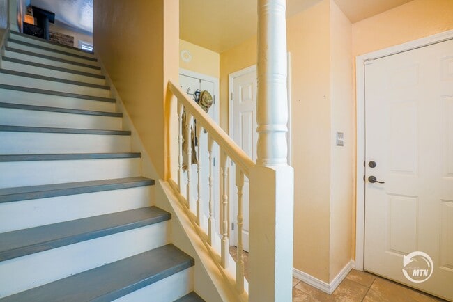 Building Photo - 1401 Oden St