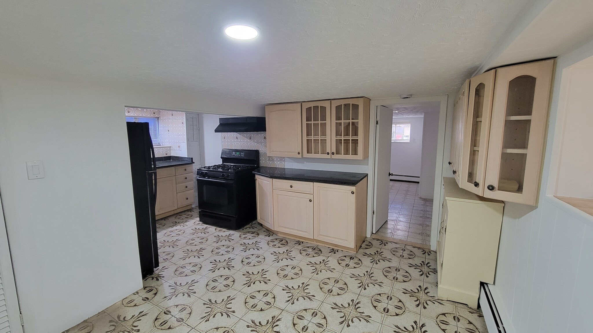 Building Photo - 768 Florence Pl