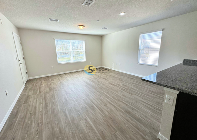 Building Photo - 6450 Sweetbay Ln