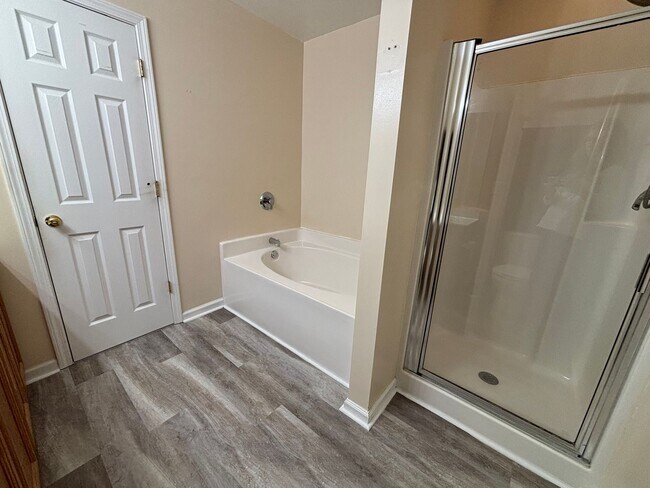 Building Photo - Room to Breathe! 5 Bedroom Home in Desirable Rolesville Location on .48 Acres