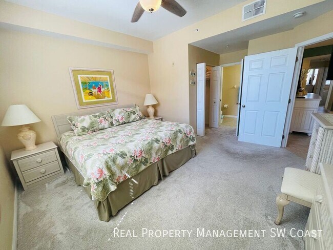 Building Photo - 15449 Bellamar Cir