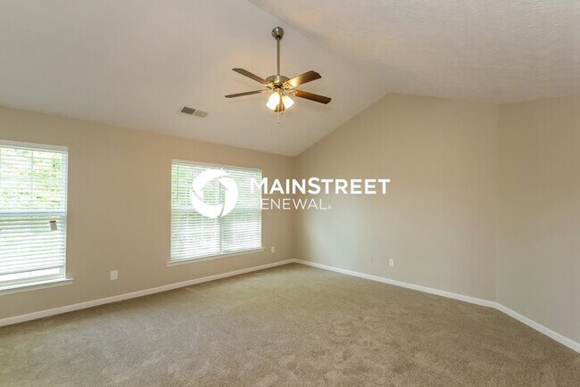 Building Photo - 3 Bedroom Pet-Friendly Home in Union City,...