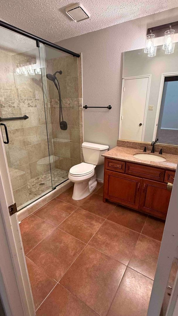 Building Photo - 3bed/2bath Townhouse with 2 car garage