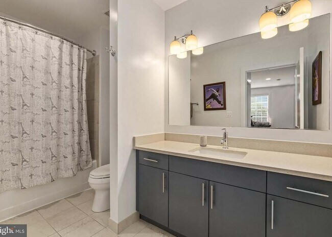 Building Photo - 11th STREET NW 2-2