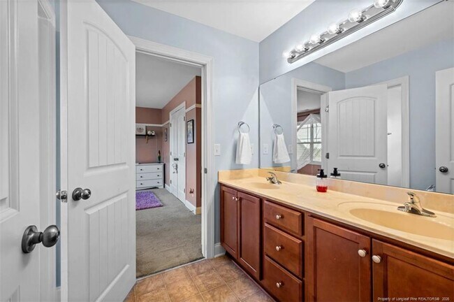 Building Photo - 76 Kentucky Derby Ln