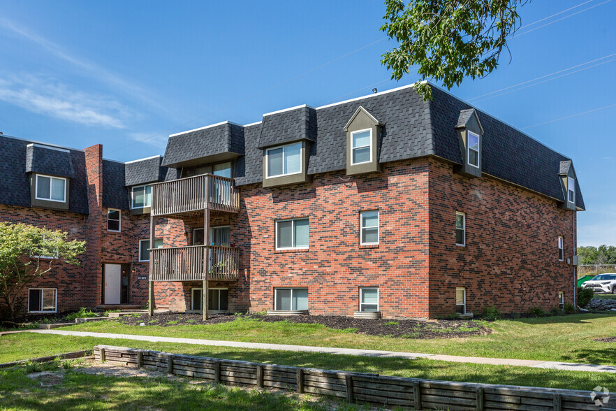 Building Photo - New Towne West Apartments