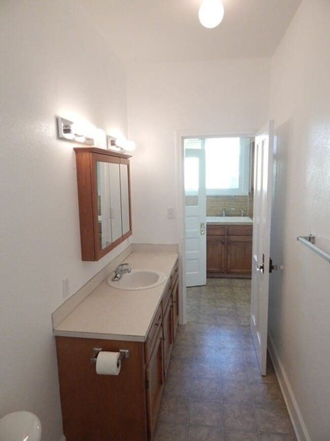 Building Photo - 2Bd/1Ba Single Story Home - Available Soon!