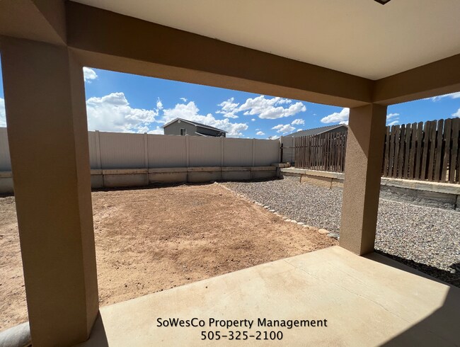 Building Photo - 1121 Little Rabbit Dr