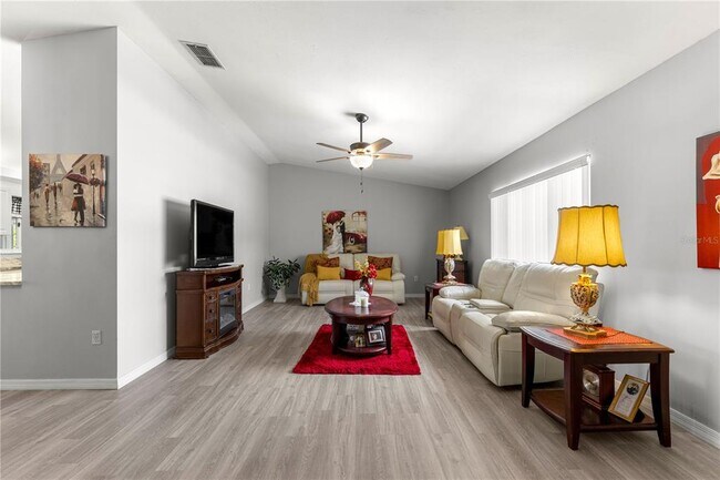Building Photo - 9916 SE 175th Pl