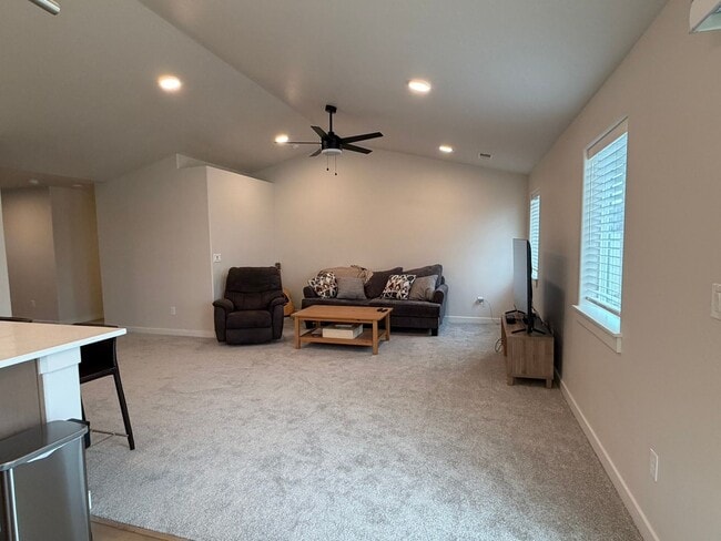 Building Photo - Beautiful 3 bed 2 bath home in Caldwell just off Linden Rd and Middleton Rd