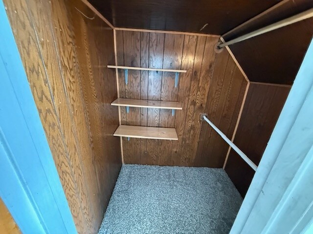 Building Photo - 212 E Mishawaka Ave