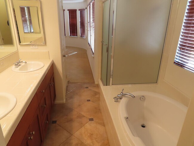 Building Photo - 3125 Harbor Ridge Ln