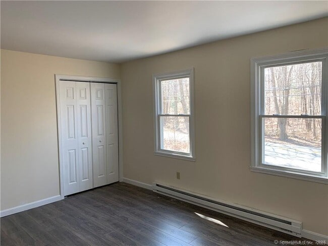 Building Photo - 538 Cow Hill Rd