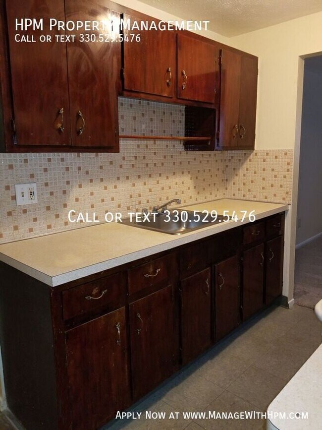 Building Photo - 841 SilverMeadow 201