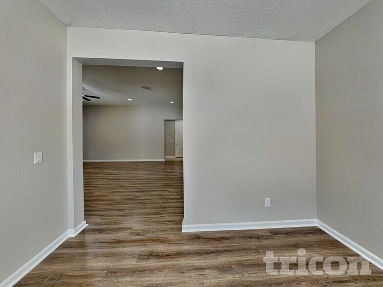 Building Photo - 3525 Chandler Estates Dr