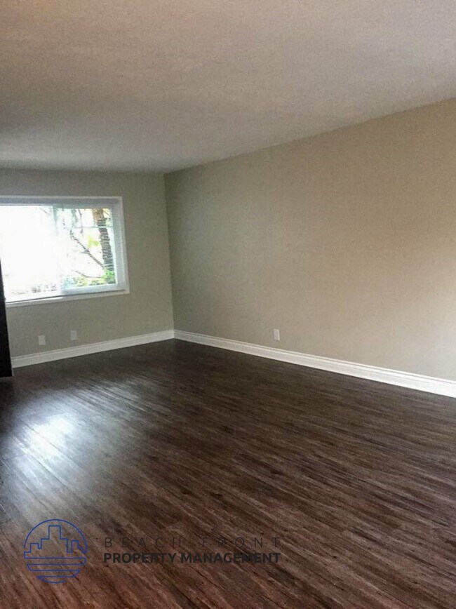 Building Photo - 245 Cypress Dr.