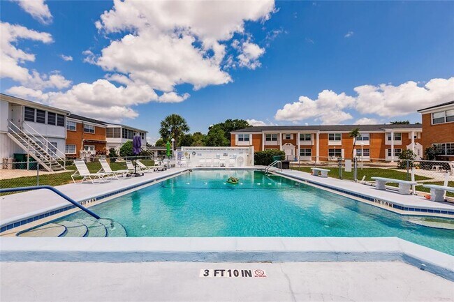 Building Photo - 4158 S Tamiami Trl