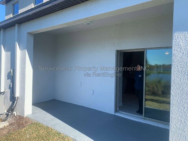 Building Photo - 11830 Dumaine Valley Rd